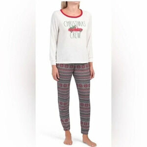 Christmas pajamas RAE DUNN Mom Christmas Crew Neck PJ Set